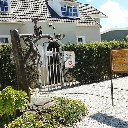Jembjo'S Knysna Lodge & Backpackers 외부 사진