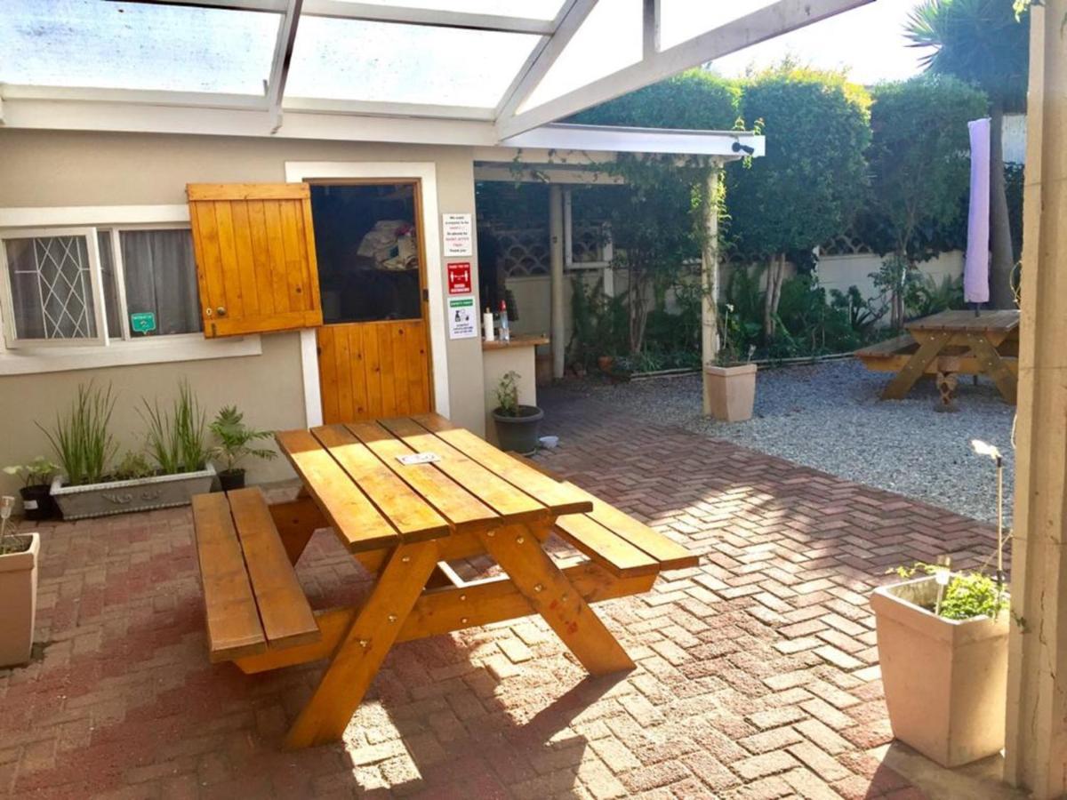 Jembjo'S Knysna Lodge & Backpackers 외부 사진