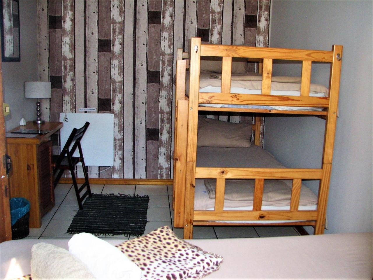 Jembjo'S Knysna Lodge & Backpackers 외부 사진