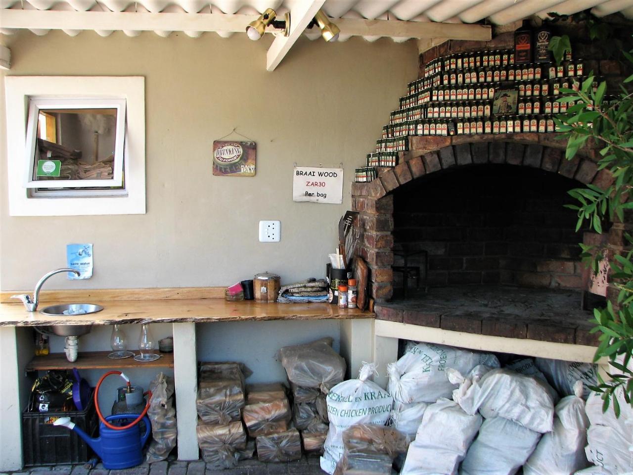 Jembjo'S Knysna Lodge & Backpackers 외부 사진